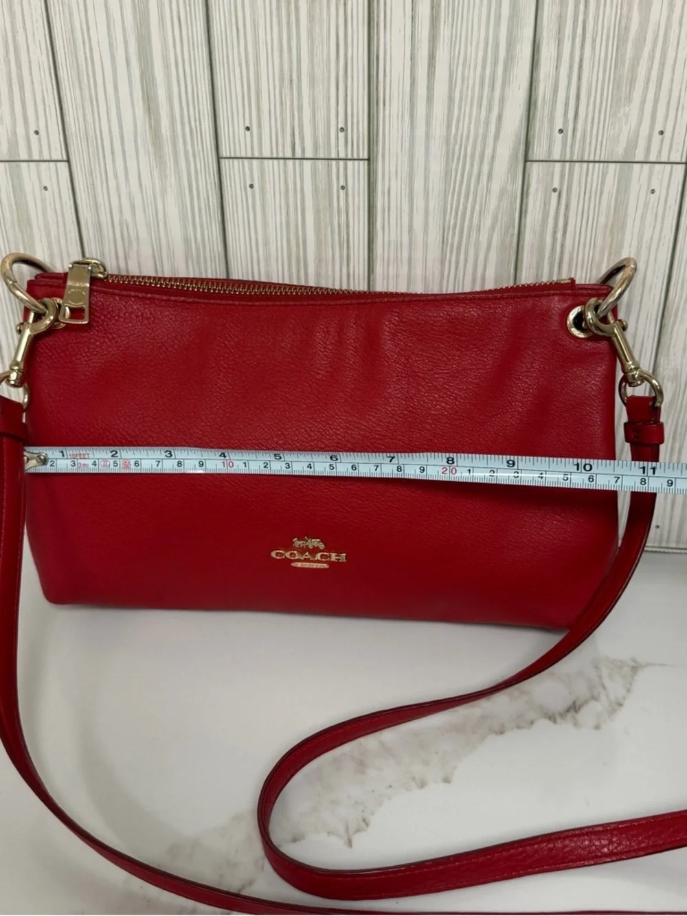 Coach Red Pebbled Leather Crossbody Shoulder Bag Gold Hardware Zip Top